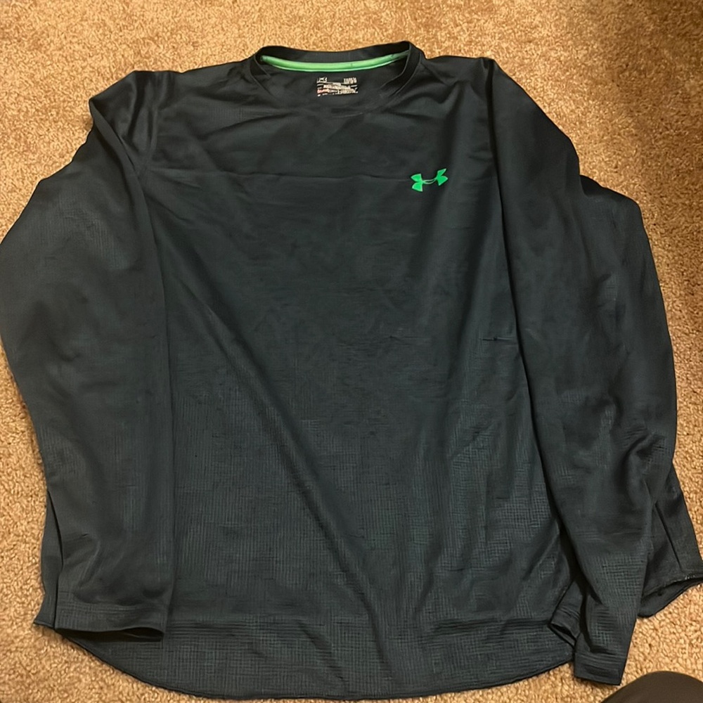 Blue and green under armor long sleeve Tshirt.